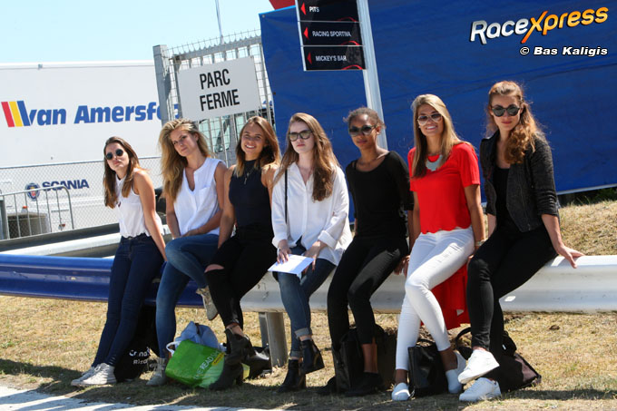 DTM Zandvoort 7 mooie racebabes op de vangrail racexpress